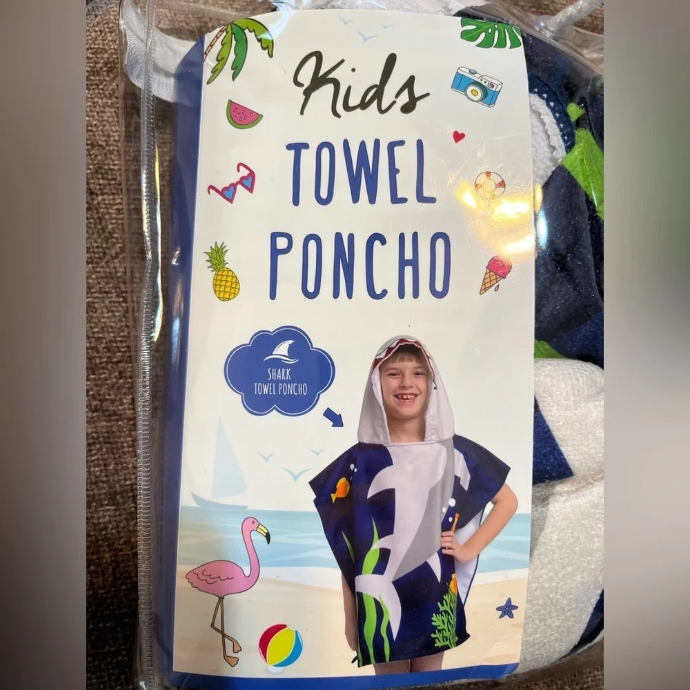 NWOT Kids Shark Towel Poncho- Size 4-8